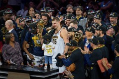 芬兰队锋线新星扬图宁：曾代表勇士征战夏季联赛，能力不容小觑